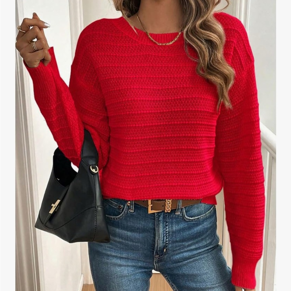 Red sweater with bow in the back size M - Picture 2 of 2